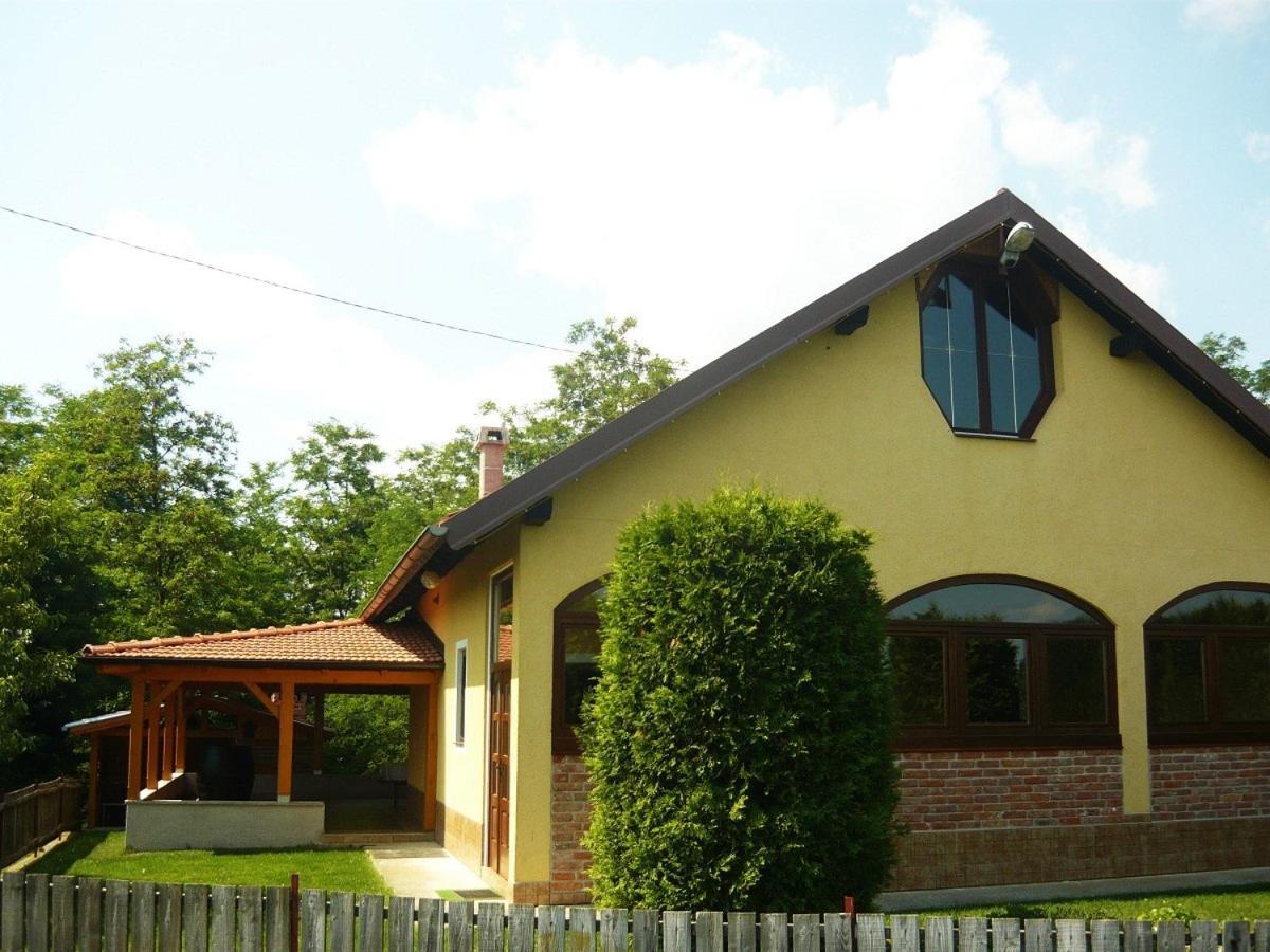 Вилла Ruralna Kuca Za Odmor Golub Skaricevo Экстерьер фото